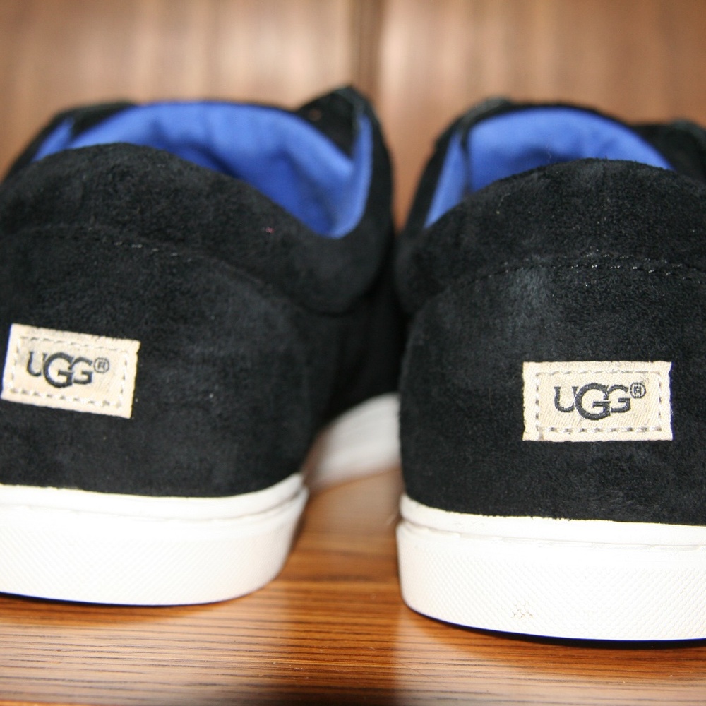 UGG - Picture 4 of 4